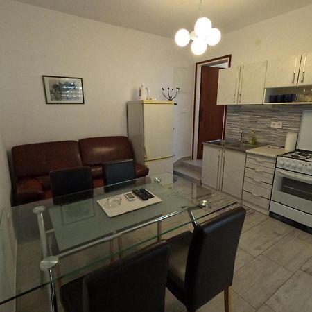 Apartments Jadrijevic Brne Примоштен Экстерьер фото