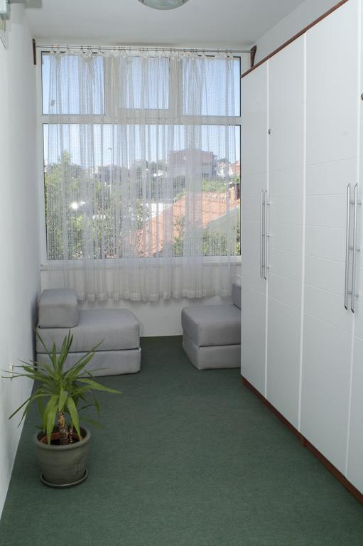Apartments Jadrijevic Brne Примоштен Экстерьер фото