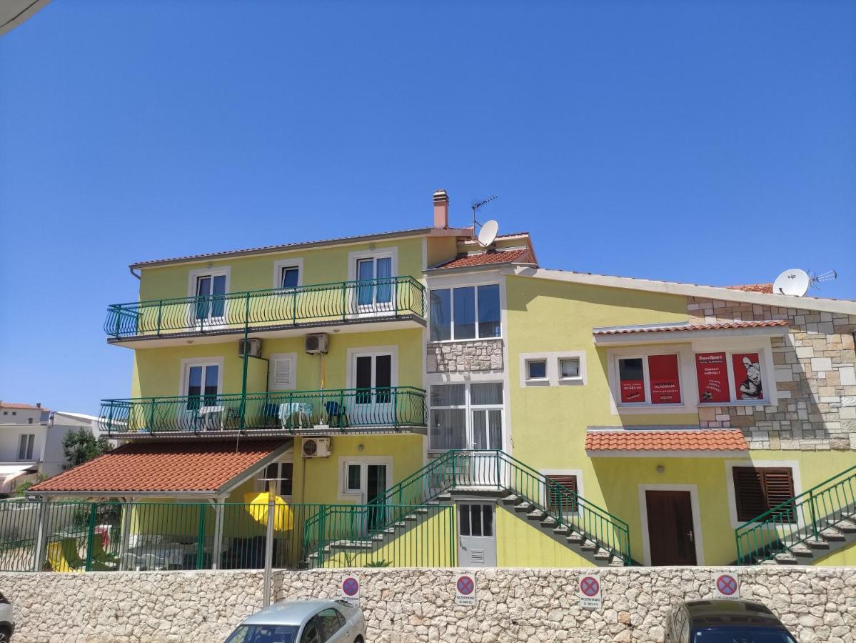 Apartments Jadrijevic Brne Примоштен Экстерьер фото